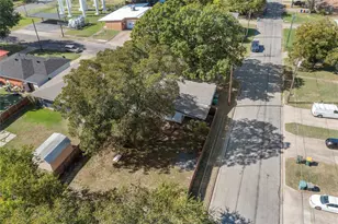 2221 N Alexander St, Sherman, TX 75092 - Photo 35