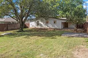 2221 N Alexander St, Sherman, TX 75092 - Photo 27