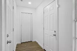 804 Milam Dr, Euless, TX 76039 - Photo 11