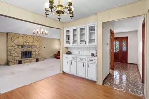 414 Granada Calle Ct, Granbury, TX 76049 - Photo 11