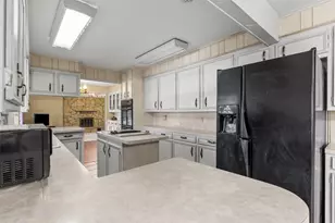 414 Granada Calle Ct, Granbury, TX 76049 - Photo 15