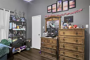 5400 Creek Valley Dr, Arlington, TX 76018 - Photo 9