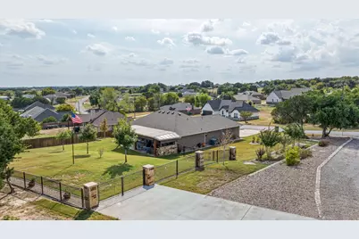 4001 Marana Drive, Granbury, TX 76048 - Photo 5