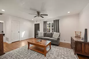 7127 Maple Park Dr, Richland Hills, TX 76118 - Photo 11