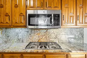 340 Windy Meadow Dr, Cedar Hill, TX 75104 - Photo 11