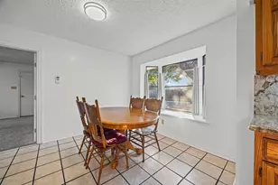 340 Windy Meadow Dr, Cedar Hill, TX 75104 - Photo 9