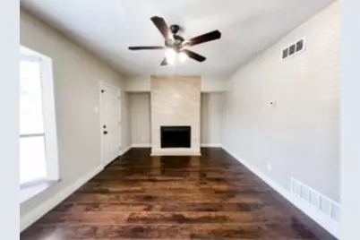 4512 Sycamore Street, Dallas, TX 75204 - Photo 5