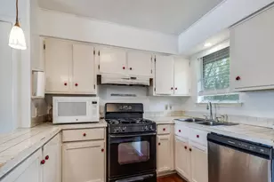 1108 Laguna Dr, Denton, TX 76209 - Photo 7