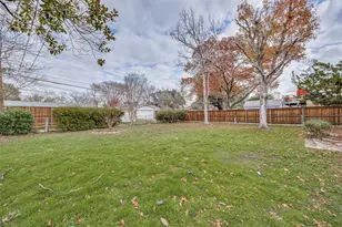 8735 Charing Cross Ln, Dallas, TX 75238 - Photo 37