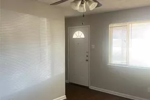 939 E Red Bird Ln, Dallas, TX 75241 - Photo 3