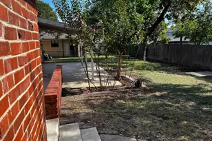 6612 E Mockingbird Ln, Dallas, TX 75214 - Photo 27