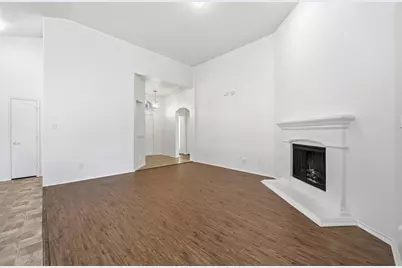 1016 Fairweather Drive, Fort Worth, TX 76120 - Photo 9