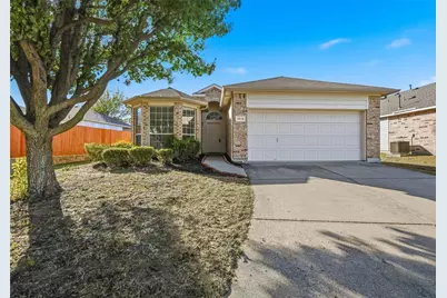 1016 Fairweather Drive, Fort Worth, TX 76120 - Photo 3