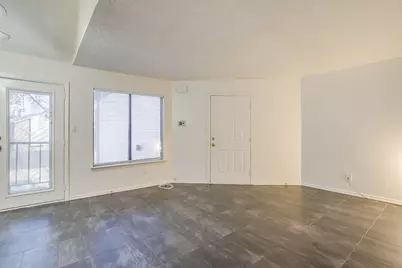 2300 Bamboo Drive #N207, Arlington, TX 76006 - Photo 3