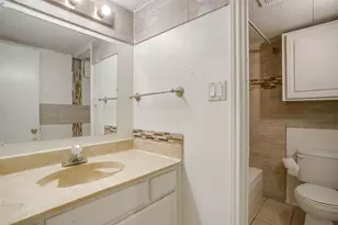 2300 Bamboo Dr, Arlington, TX 76006 - Photo 11