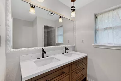 1802 Westminster Drive, Grand Prairie, TX 75050 - Photo 25