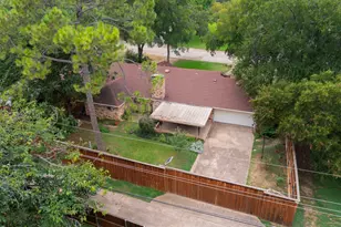 1802 Westminster Dr, Grand Prairie, TX 75050 - Photo 31