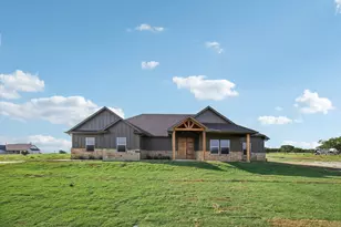 6657 Buffalo Rdg Cir, Godley, TX 76044 - Photo 1