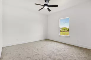 6605 Buffalo Rdg Cir, Godley, TX 76044 - Photo 33