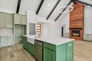 6605 Buffalo Rdg Cir, Godley, TX 76044 - Photo 11