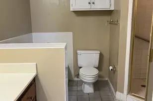 2117 Reflection Bay Dr, Arlington, TX 76013 - Photo 9