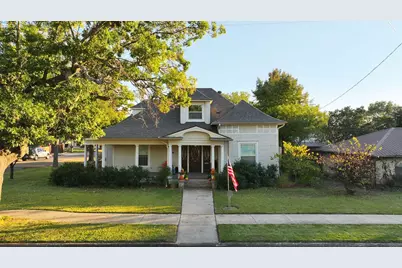 704 E Main Street, Honey Grove, TX 75446 - Photo 1