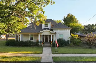 704 E Main St, Honey Grove, TX 75446 - Photo 1