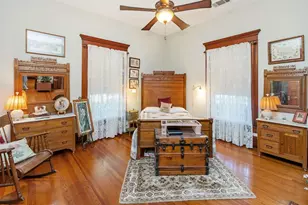 704 E Main St, Honey Grove, TX 75446 - Photo 15