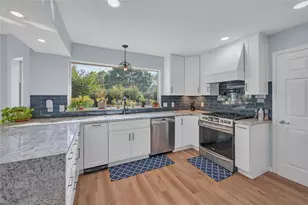 1800 Hampton Dr, Bedford, TX 76021 - Photo 9