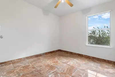 10605 Many Oaks Drive, Fort Worth, TX 76140 - Photo 23