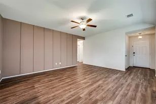 2340 Brightstone Dr, Little Elm, TX 76227 - Photo 3