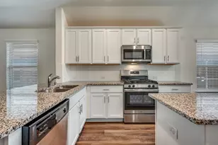 2340 Brightstone Dr, Little Elm, TX 76227 - Photo 9