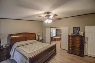 0 Cr-3409, Chandler, TX 75758 - Photo 19