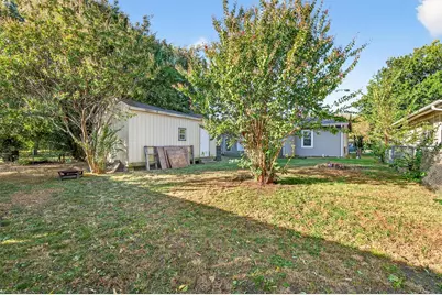 2321 N Shannon Street, Sherman, TX 75092 - Photo 29