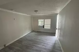 2729 Avenue C, Fort Worth, TX 76105 - Photo 7