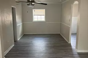 2729 Avenue C, Fort Worth, TX 76105 - Photo 9