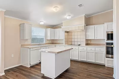 12631 Heather Brook Road, Justin, TX 76247 - Photo 9