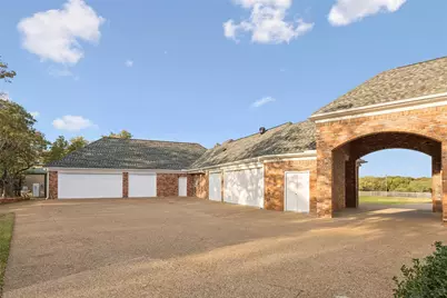 385 Meadow View Drive, Argyle, TX 76226 - Photo 35