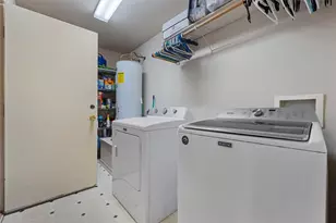 113 Wildcat Dr, Lacy Lakeview, TX 76705 - Photo 11