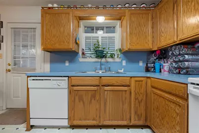 113 Wildcat Drive, Lacy Lakeview, TX 76705 - Photo 9