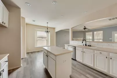 851 Grant Street, Burleson, TX 76028 - Photo 9