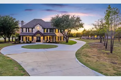 8285 Falcon Court, Celina, TX 75078 - Photo 3