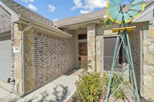 949 Avagail Ave, Springtown, TX 76082 - Photo 5