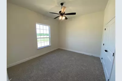 1004 Hennesay Park, Springtown, TX 76082 - Photo 19
