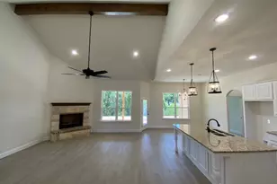 1004 Hennesay Pk, Springtown, TX 76082 - Photo 5