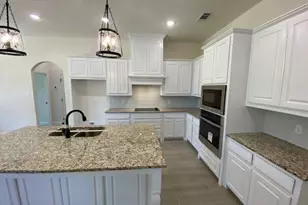 1004 Hennesay Pk, Springtown, TX 76082 - Photo 9