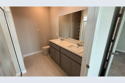 312 Gallant Man Court, Granbury, TX 76049 - Photo 13