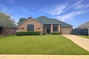 615 Jordan Lane, Waxahachie, TX 75165 - Photo 1