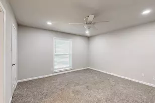 1398 Cherry Hill Ln, Lewisville, TX 75067 - Photo 9