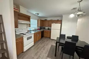 5529 Mesa Cir, Dallas, TX 75235 - Photo 3